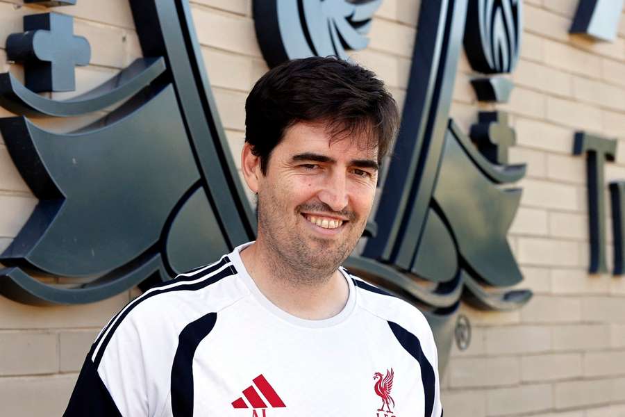 Andoni Iraola confirms Liverpool looking to sign one more winger