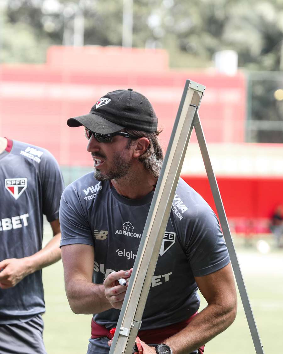 Luis Zubeldía, quando comandava o São Paulo