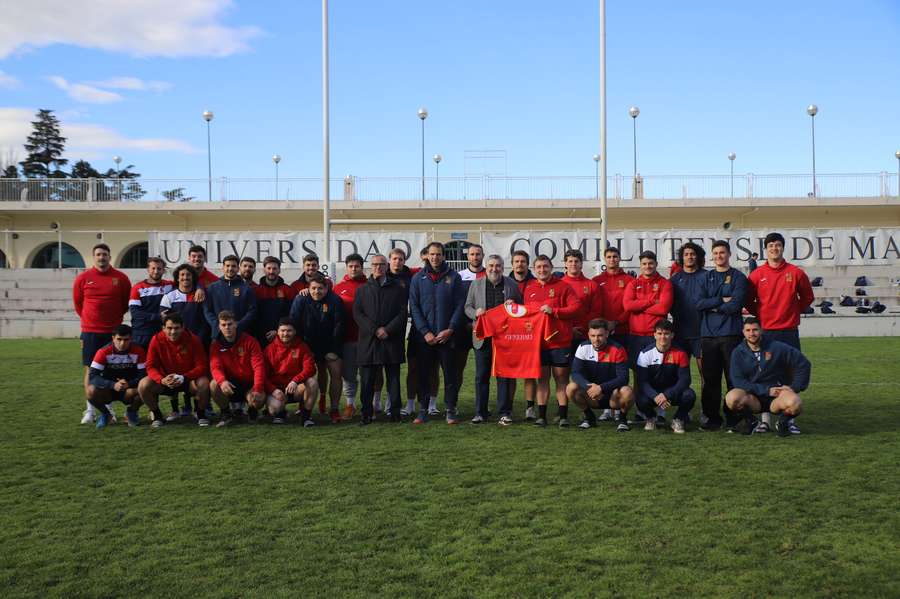 La selección española de rugby, con el secretario de Estado para el Deporte