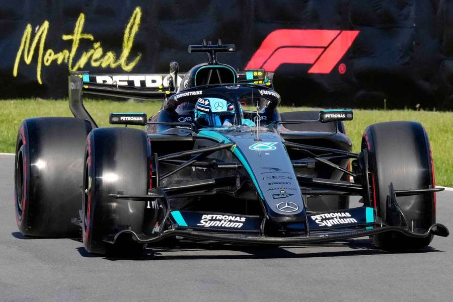 Russell schnappt sich die Pole-Position im Sprint Russell schnappt sich die Pole-Position im Sprint