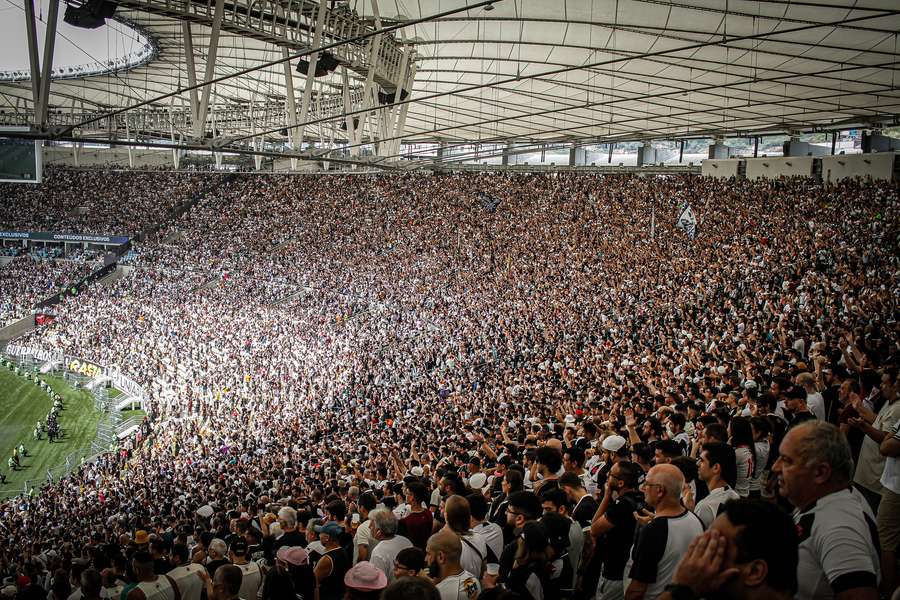 Vascaínos de volta ao Maracanã