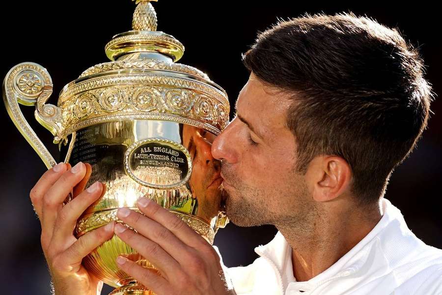 Wimbledon 2022: Novak Djokovic - un nou trofeu după victoria în fața lui Nick Kyrgios.