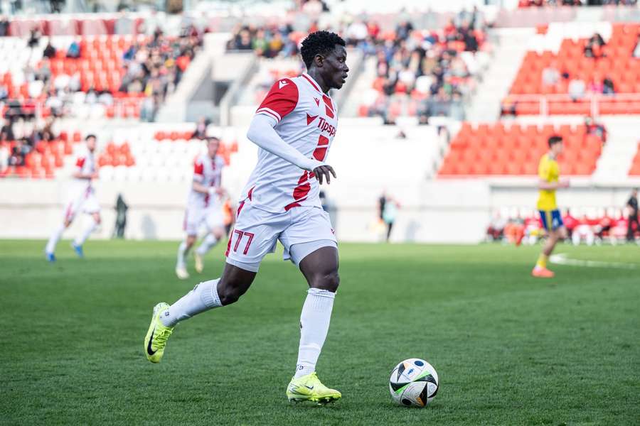 Suleiman patrí medzi 200 najlepších hráčov do 20 rokov na svete. 