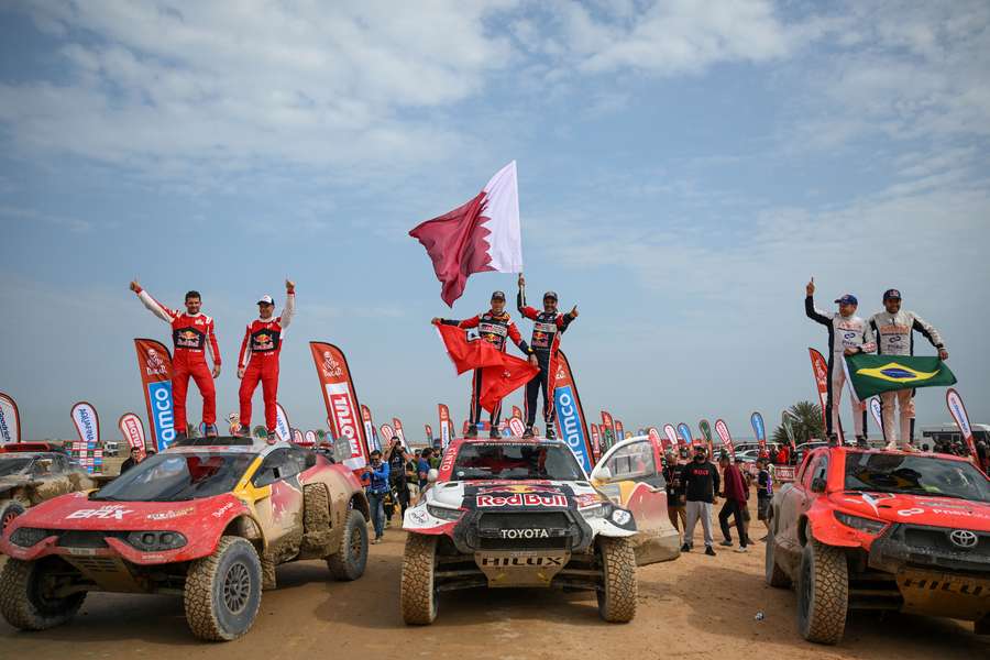 Dakar, Nasser Al-Attiyah in auto e Kevin Benavides in moto i campioni dell'edizione 2023