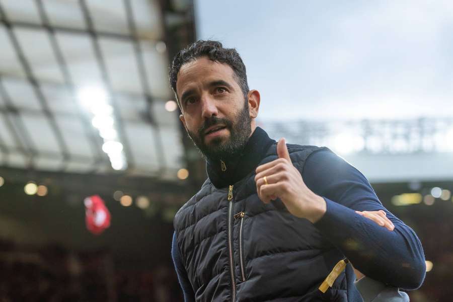 Amorim pushed about Man Utd swoop for Cunha