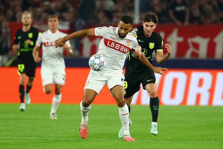 Josha Vagnoman beim Spiel gegen Atlético Josha Vagnoman beim Spiel gegen Atlético
