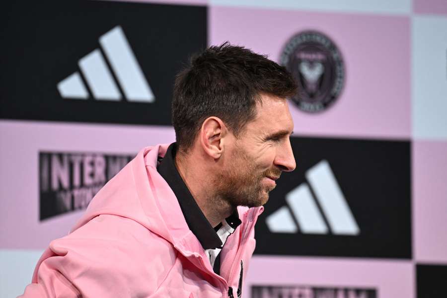 Messi speaks to the media in Tokyo