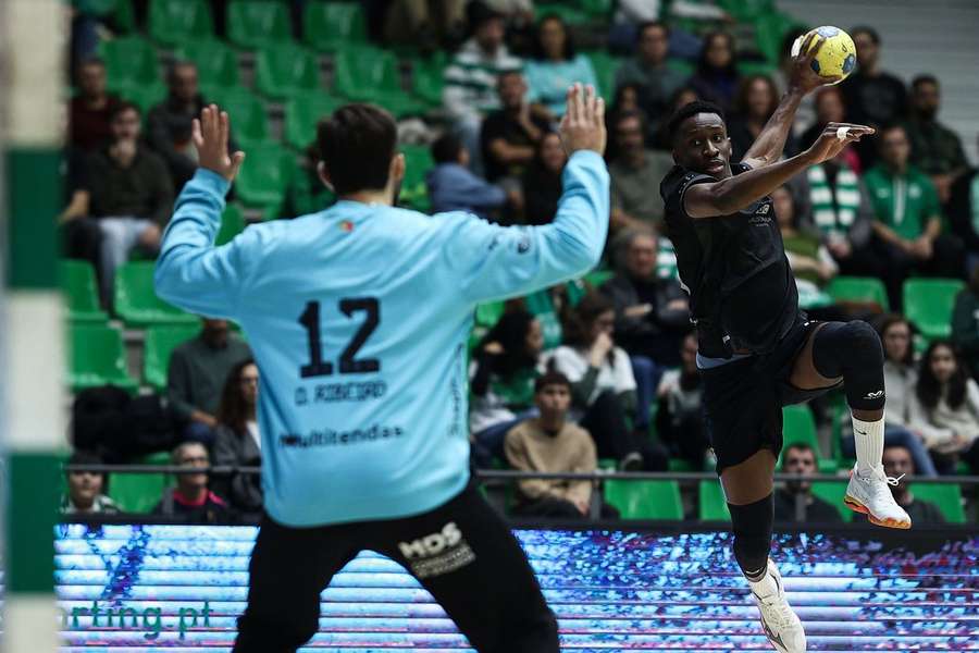 Sporting continua imbatível no campeonato Sporting continua imbatível no campeonato