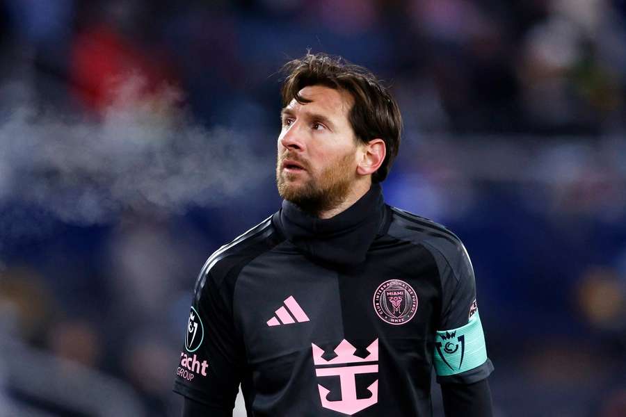 Messi aj naďalej púta pozornosť.