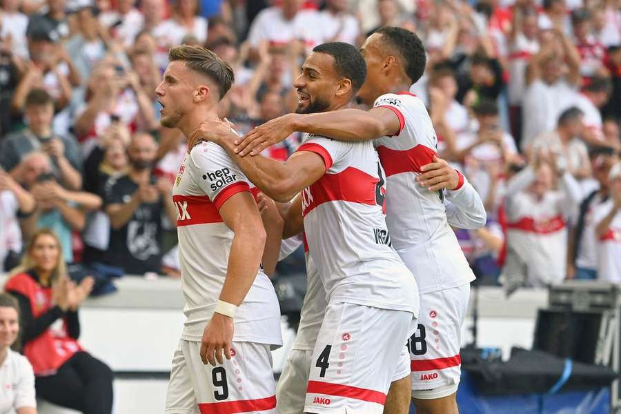 Stuttgart não tomou conhecimento de uma das potências da Bundesliga