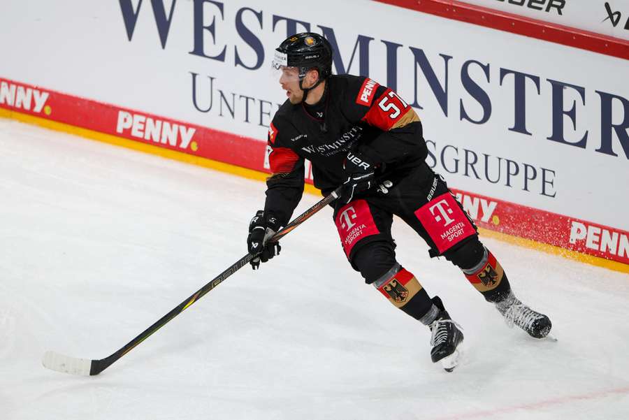 Nationalspieler Leon Hüttl verlängert vorzeitig in ingolstadt Nationalspieler Leon Hüttl verlängert vorzeitig in ingolstadt