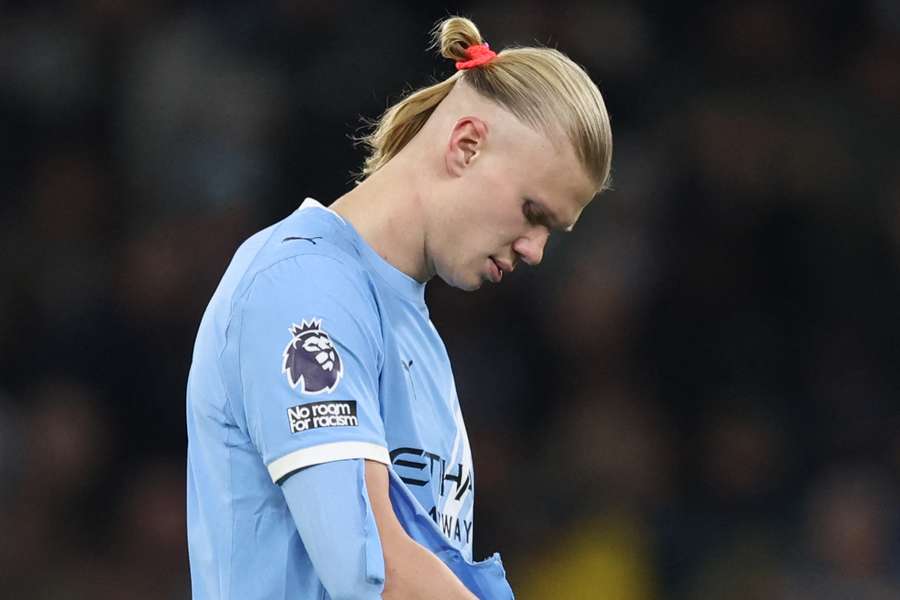 O Manchester City tem deixado escapar pontos cruciais na briga pelo título O Manchester City tem deixado escapar pontos cruciais na briga pelo título