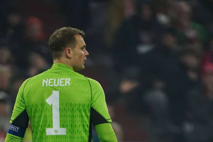 Manuel Neuer foi o capitão do Bayern