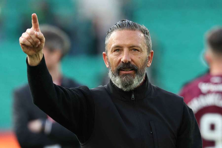 McInnes says Hearts are preparing for a title showdown