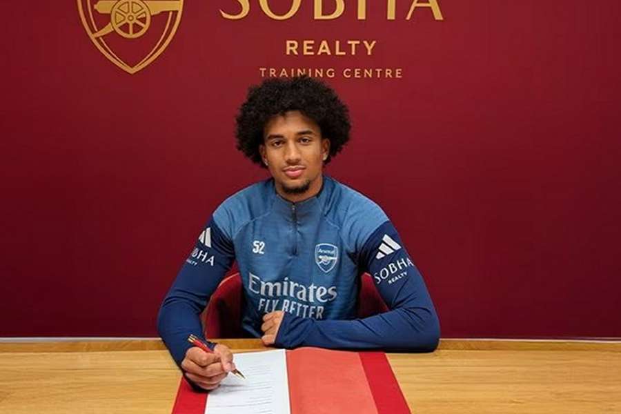 DONE DEAL: Arsenal snap up ex-Spurs prospect Dixon