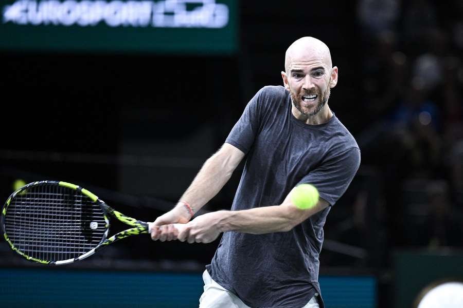 Adrian Mannarino won de eerste ATP-finale op deze zaterdagmiddag 