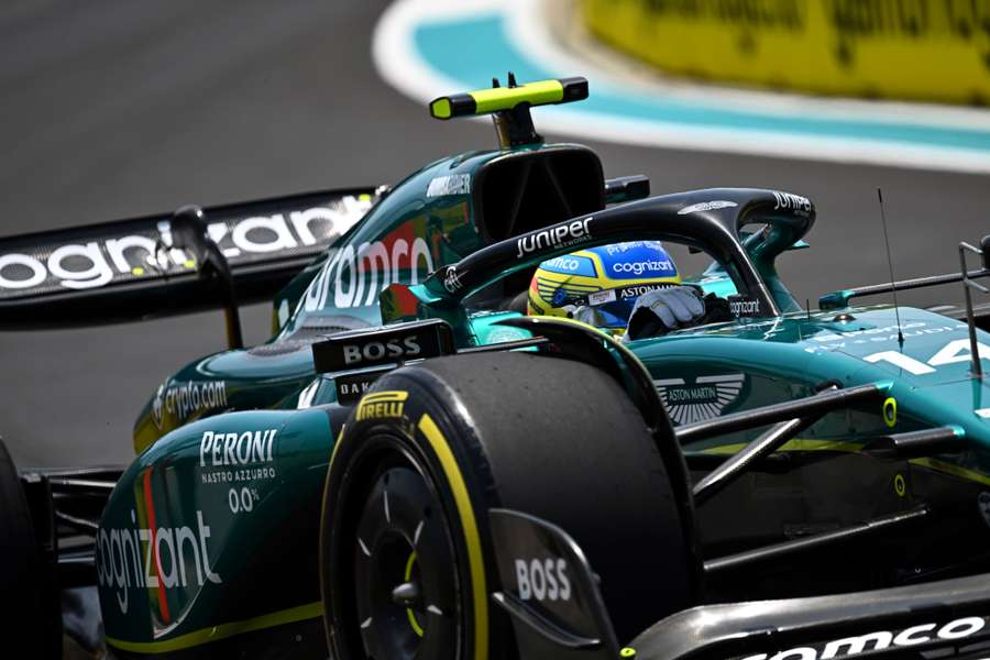 Alonso entra en el top 5 e intentará ratificarlo el sábado