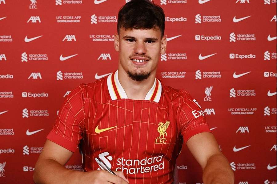 Kerkez, jogador do Liverpool