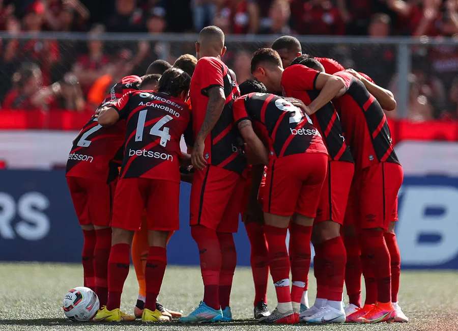 Athletico tem vantagem de jogar em casa na última partida do campeonato