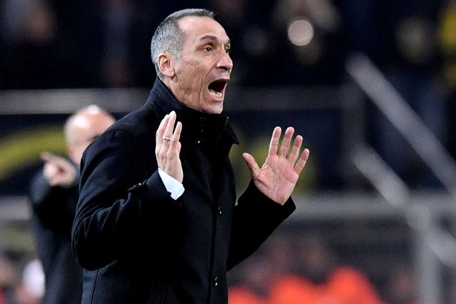 Georgios Donis trainiert erstmals eine Nationalmannschaft.