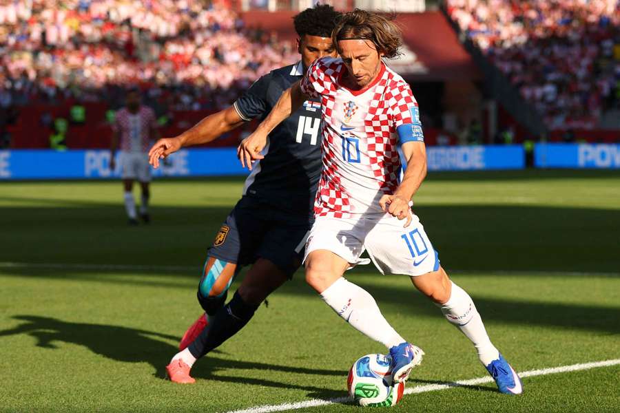 Modric lidera Croácia em busca da classificação