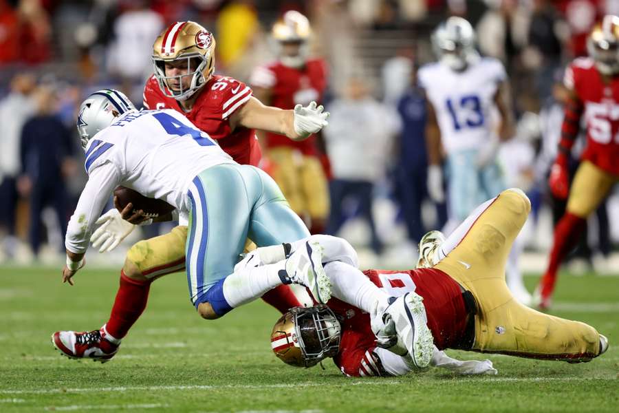 Nick Bosa encabeza la NFL en derribos al quarterback.