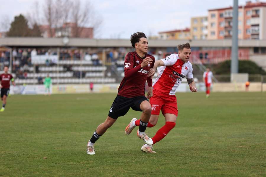 Sparta v důležité bitvě prohrála.