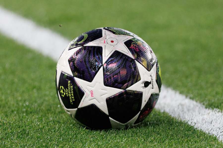 Der Champions-League-Ball der Saison 2025/2026. Der Champions-League-Ball der Saison 2025/2026.