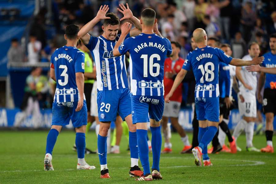 Alaves bremsede Gironas fremfærd.