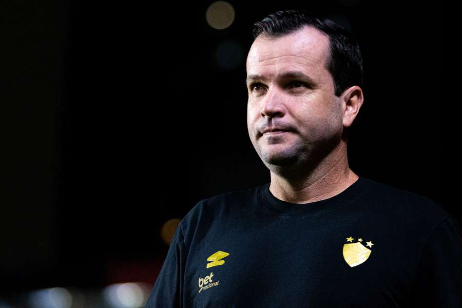 Daniel Paulista comandou o Sport em 19 partidas Daniel Paulista comandou o Sport em 19 partidas