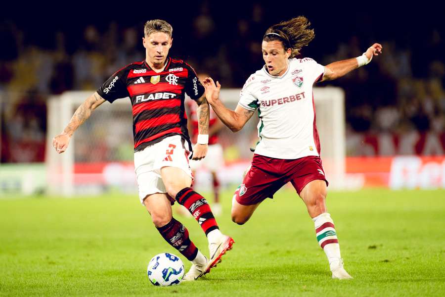 Flamengo e Fluminense fazem clássico decisivo pelo Brasileirão