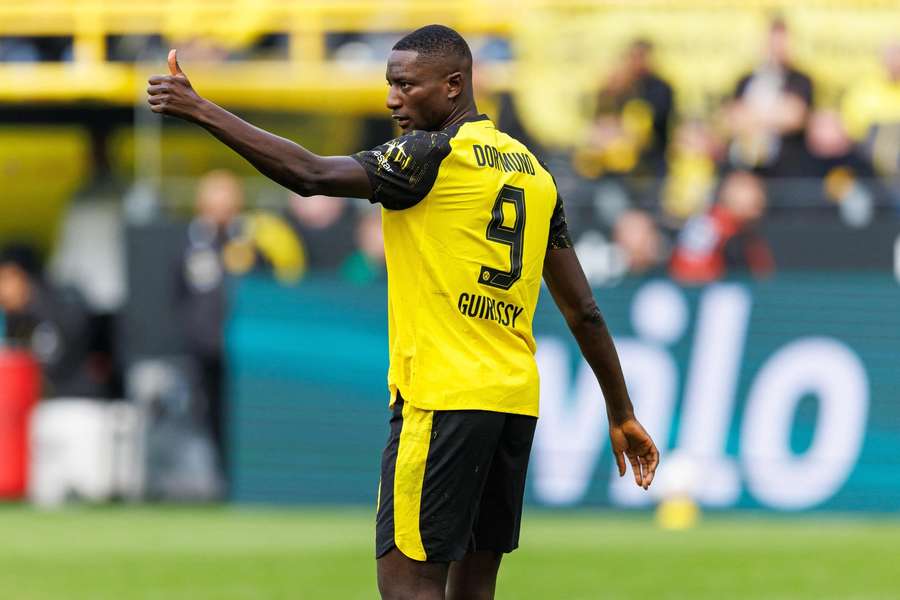 Daumen hoch: Guirassy wird gegen die Bayern spielen