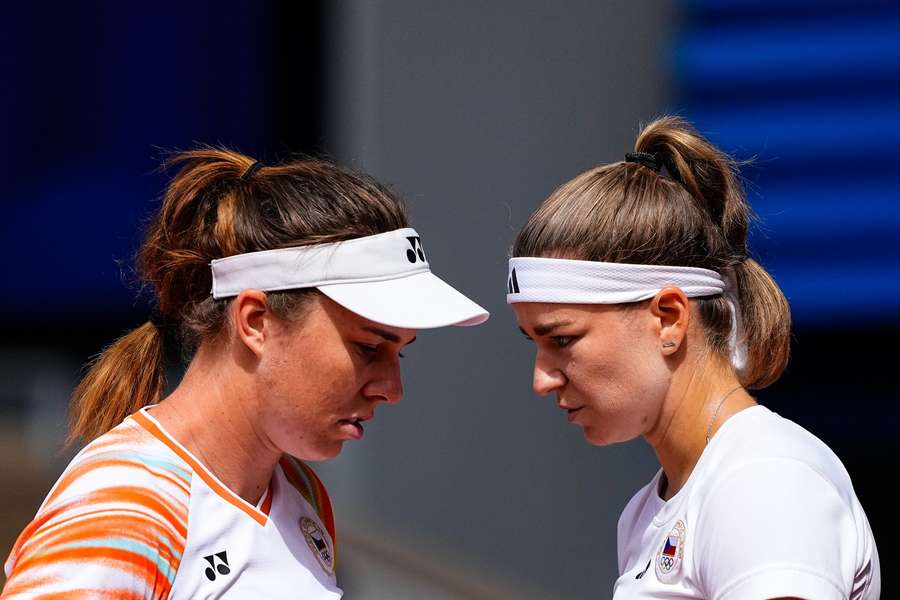 Linda Nosková (left) and Karolína Muchová will play the biggest Czech tennis final of the modern era.