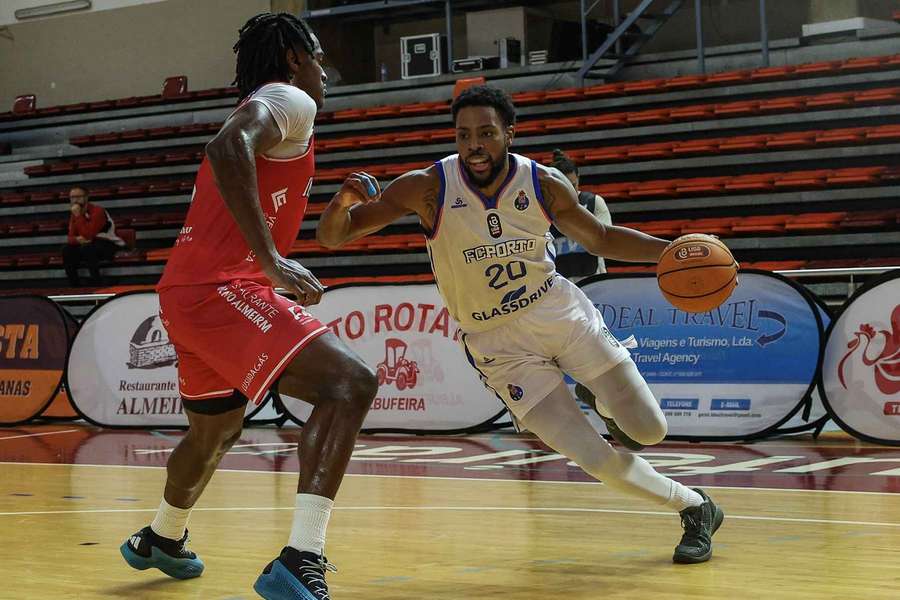 Xeyrius Williams esteve no FC Porto em 2024/2025 Xeyrius Williams esteve no FC Porto em 2024/2025