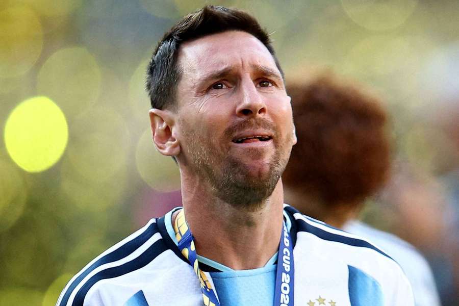 Messi foi às lágrimas com segundo vice na Copa do Mundo