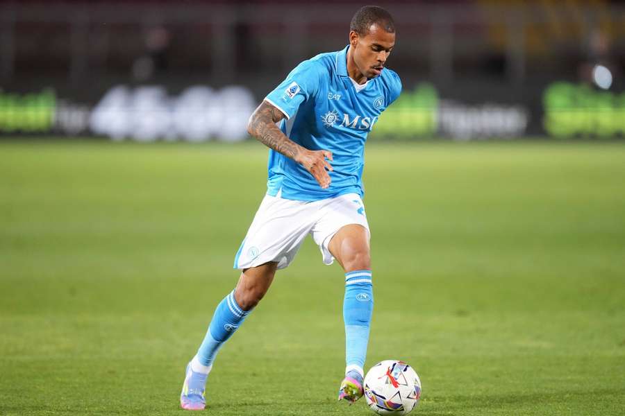 Torino finalising deal for Napoli winger Ngonge