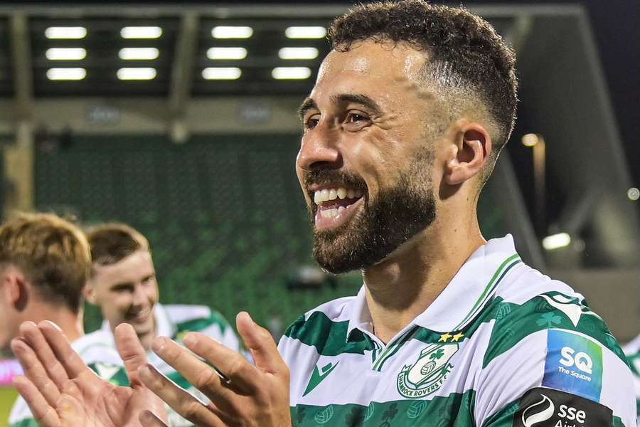 Roberto Lopes pelo Shamrock Rovers