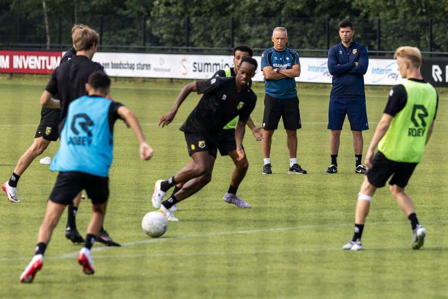 Edward Sturing and Klaas-Jan Huntelaar (2-R) leading a training session of the Vitesse U21s Edward Sturing and Klaas-Jan Huntelaar (2-R) leading a training session of the Vitesse U21s