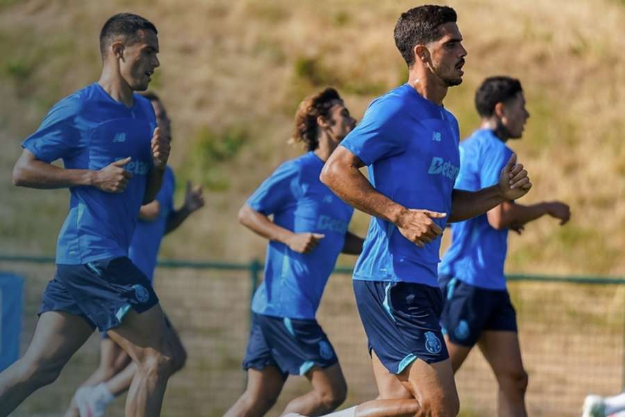 Treino do FC Porto no St. George's Park