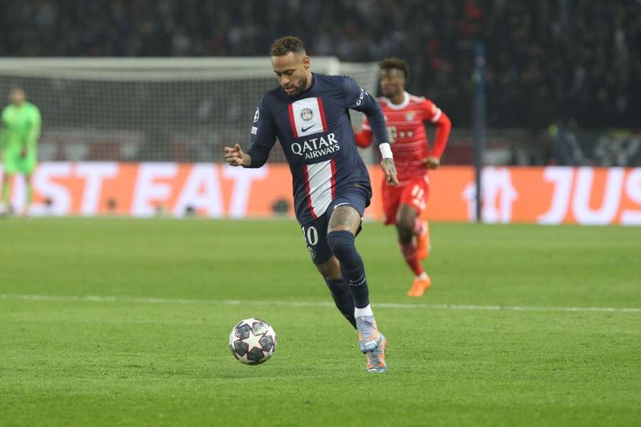 Neymar nos oitavos de final da Liga dos Campeões contra o FC Bayern Neymar nos oitavos de final da Liga dos Campeões contra o FC Bayern