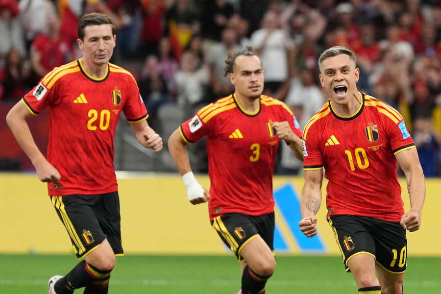 Belgia se califică de pe primul loc