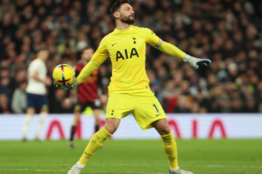 Hugo Lloris "kohútom" nepomôže zhruba sedem týždňov.