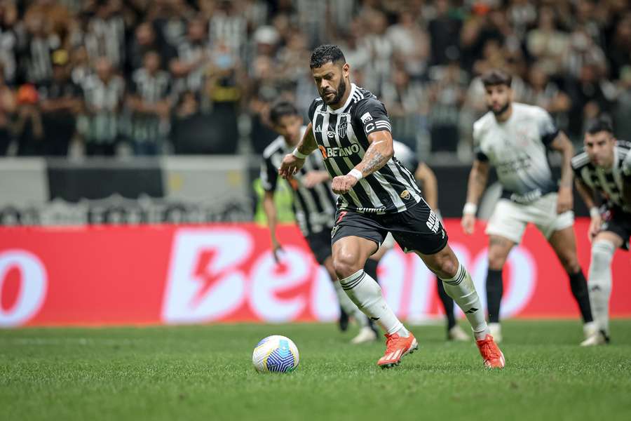 Hulk bateu penalidade com firmeza para tirar o zero do placar