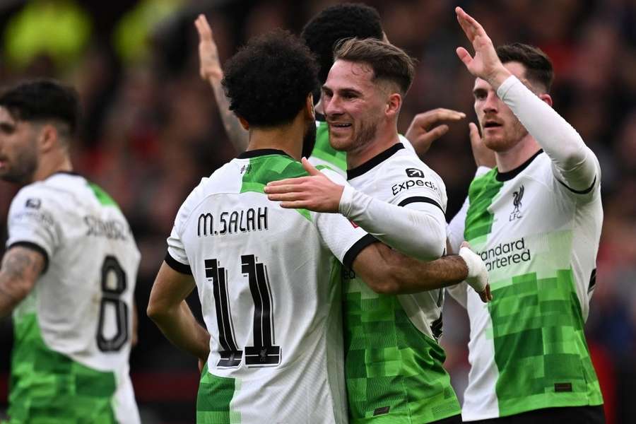 Mac Allister e Salah fizeram os gols do Liverpool no tempo normal