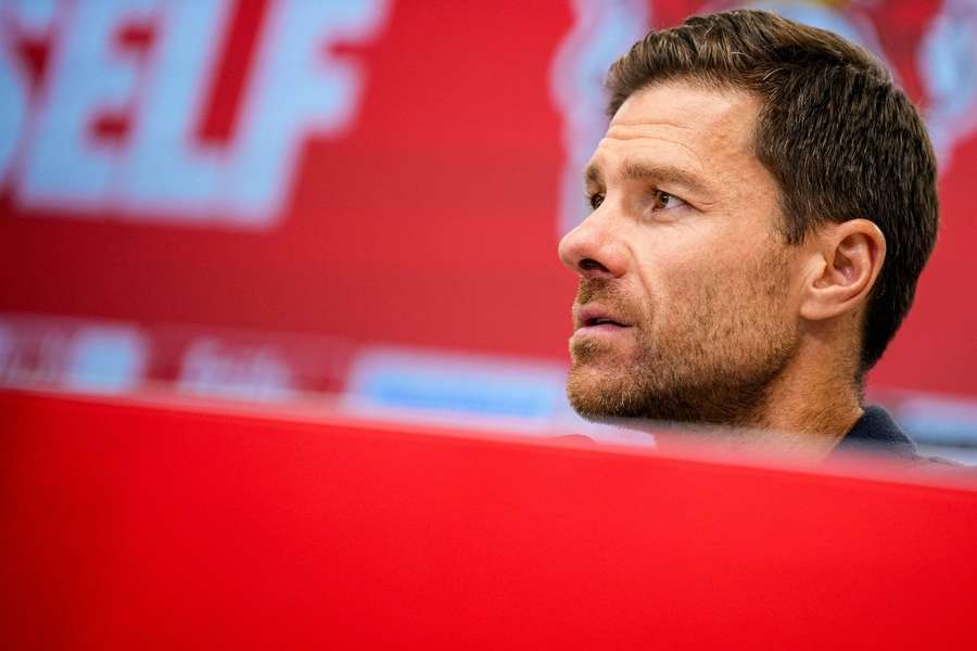 Xabi Alonso quer voltar para casa com os três pontos