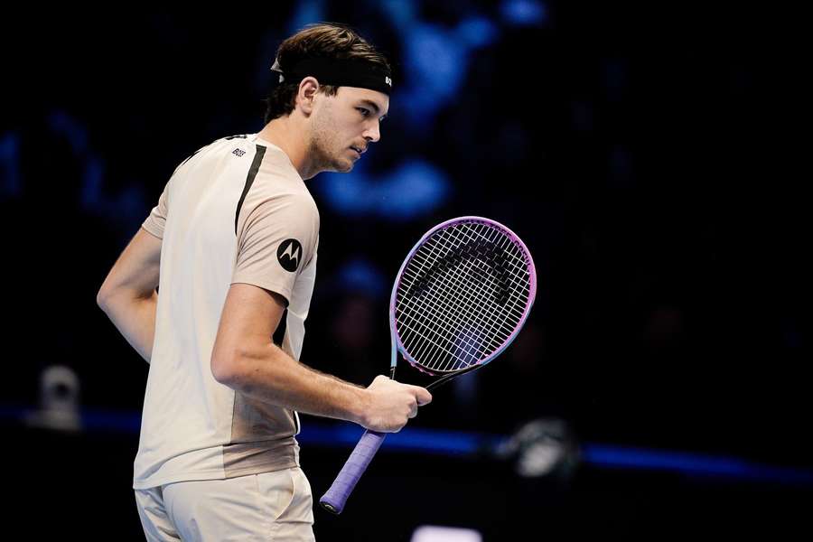 Taylor Fritz úspěšně vykročil za obhajobou loňského finále.