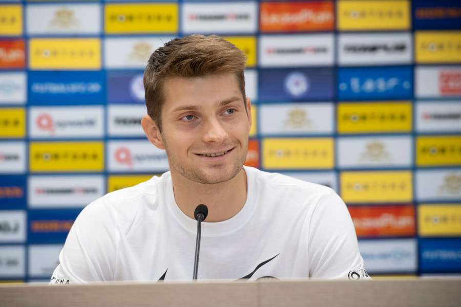 Kóša má zamieriť na hosťovanie.