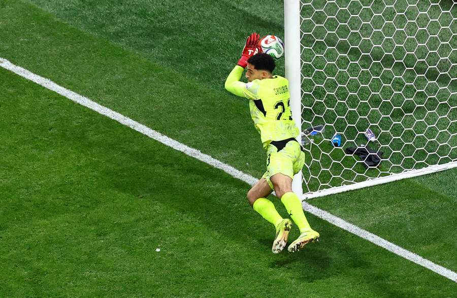 La conclusione di Messi non entra La conclusione di Messi non entra