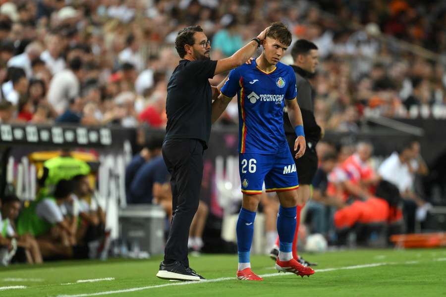 Bordalás da instrucciones