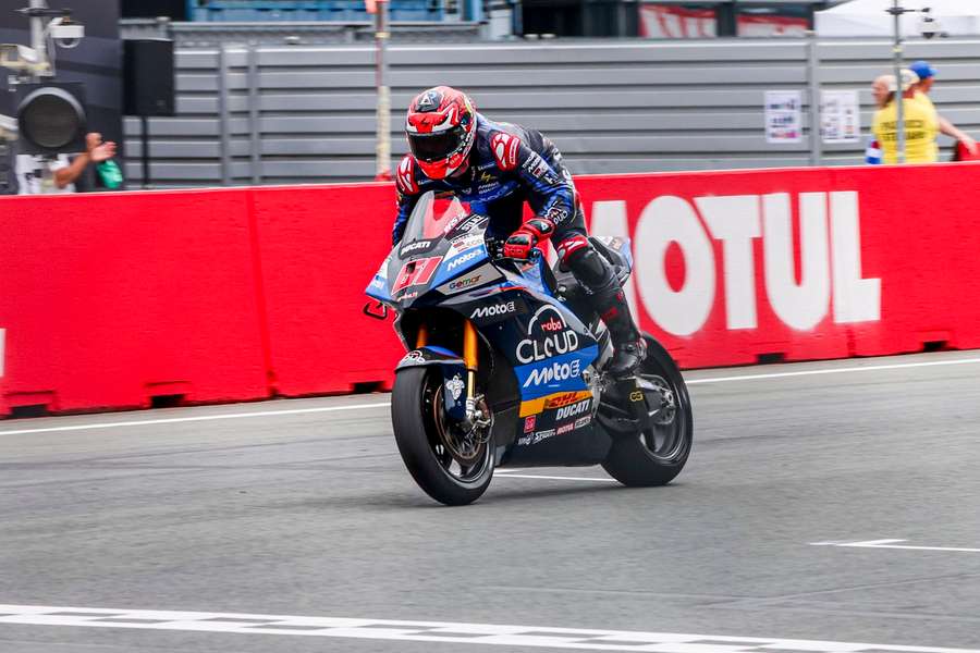 Alessandro Zaccone terminou a corrida em 10.45,714 minutos